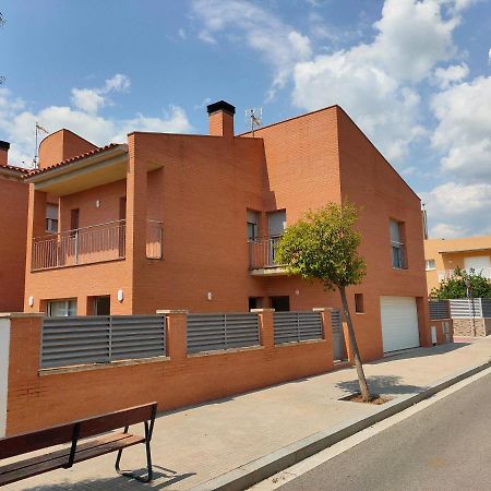 Chalet Amplio Con Jardin Y Zona Barbacoa. Reus Exterior photo